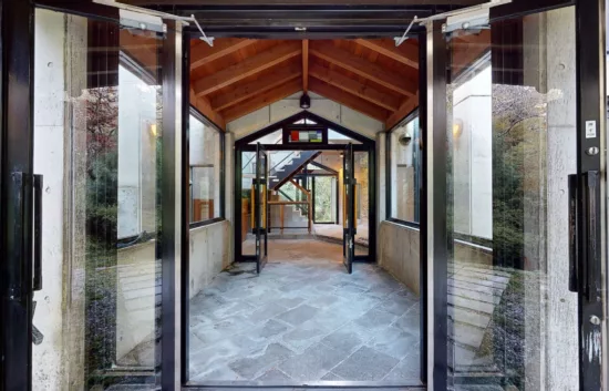 Rokko Residence(六甲邸館)の玄関